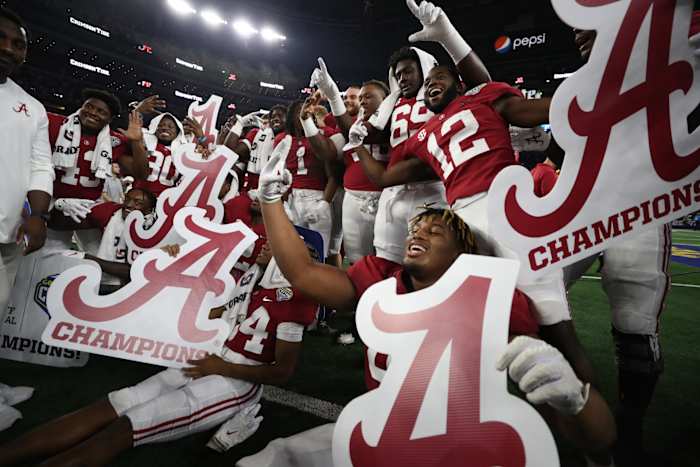 Alabama celebrates 2021 playoff win